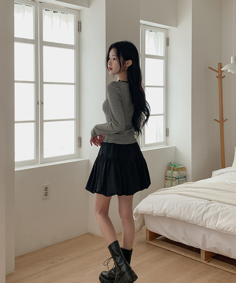 パンプキンシアリングスカート BLACK