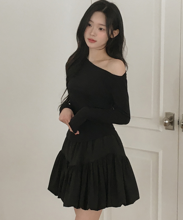 パンプキンシアリングスカート BLACK