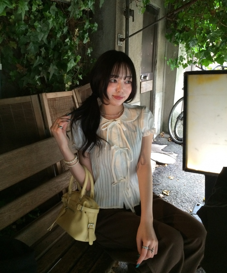 ガーリーリボンブラウス WHITE