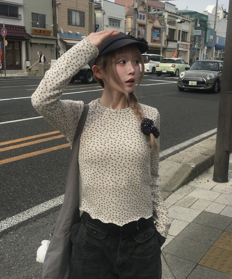 ミニフラワーフィットトップス BEIGE