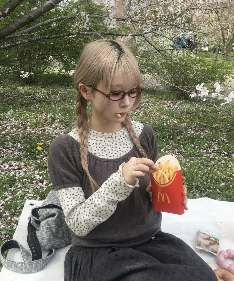 ミニフラワーフィットトップス BEIGE