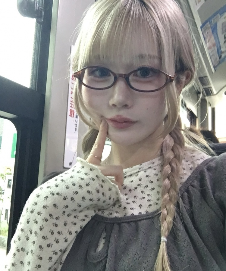 ミニフラワーフィットトップス BEIGE