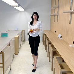 フェミニンシャーリングブラウス IVORY