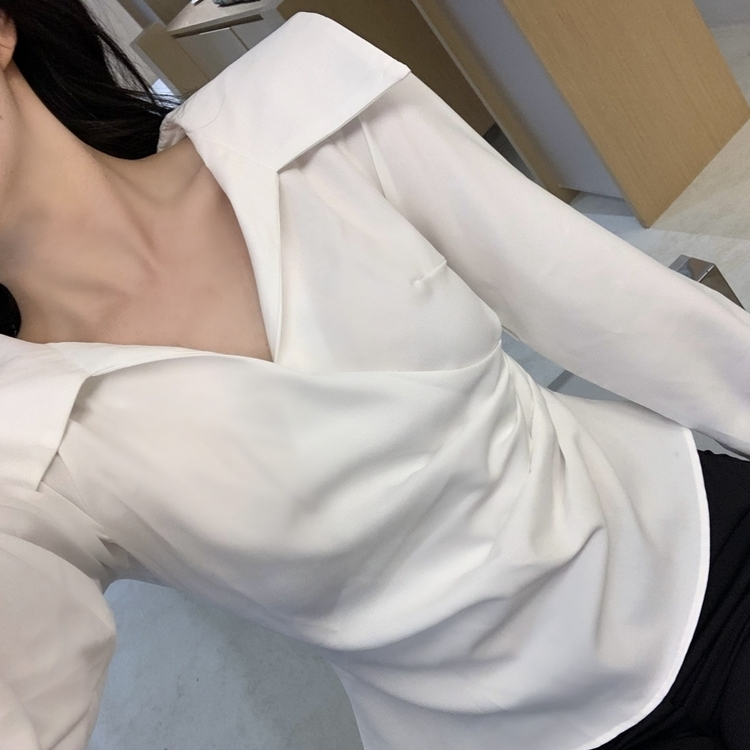 フェミニンシャーリングブラウス IVORY