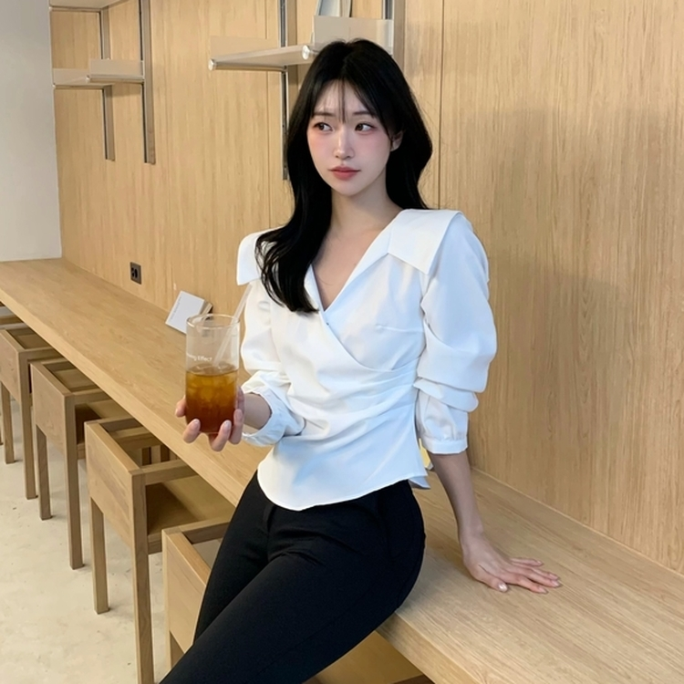 フェミニンシャーリングブラウス IVORY