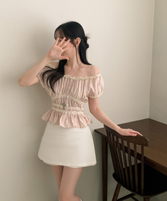 フリルオフショルダーボタンパフブラウス LIGHT PINK