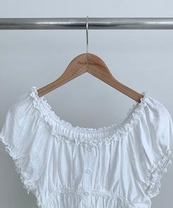 フリルオフショルダーボタンパフブラウス