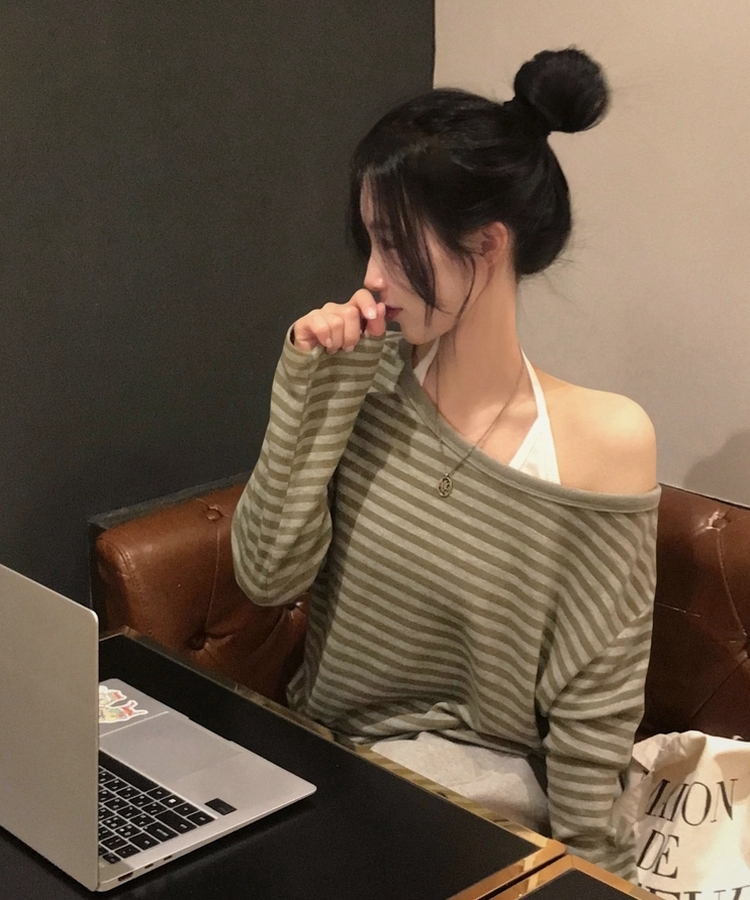 스트라이프 원오프 긴팔티셔츠 맨투맨 4color 그린