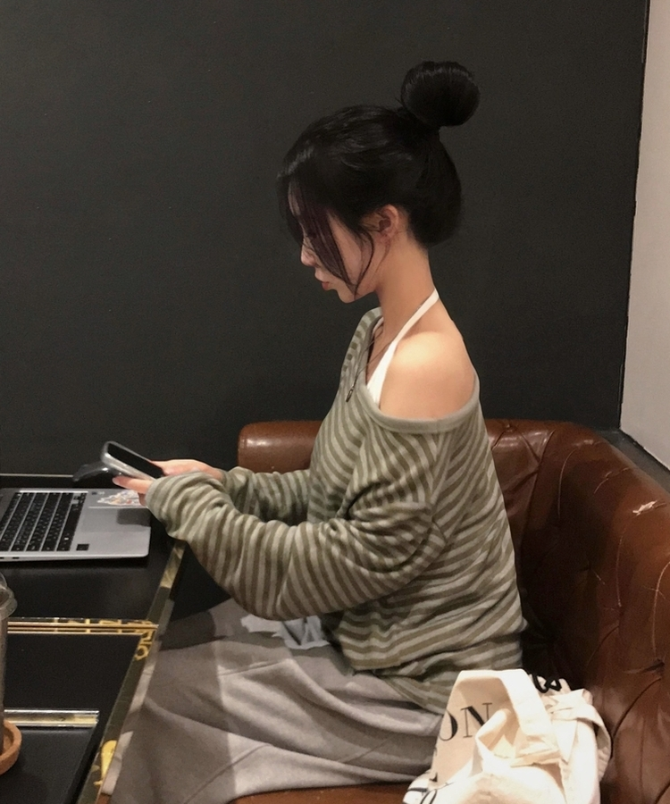 스트라이프 원오프 긴팔티셔츠 맨투맨 4color 그린