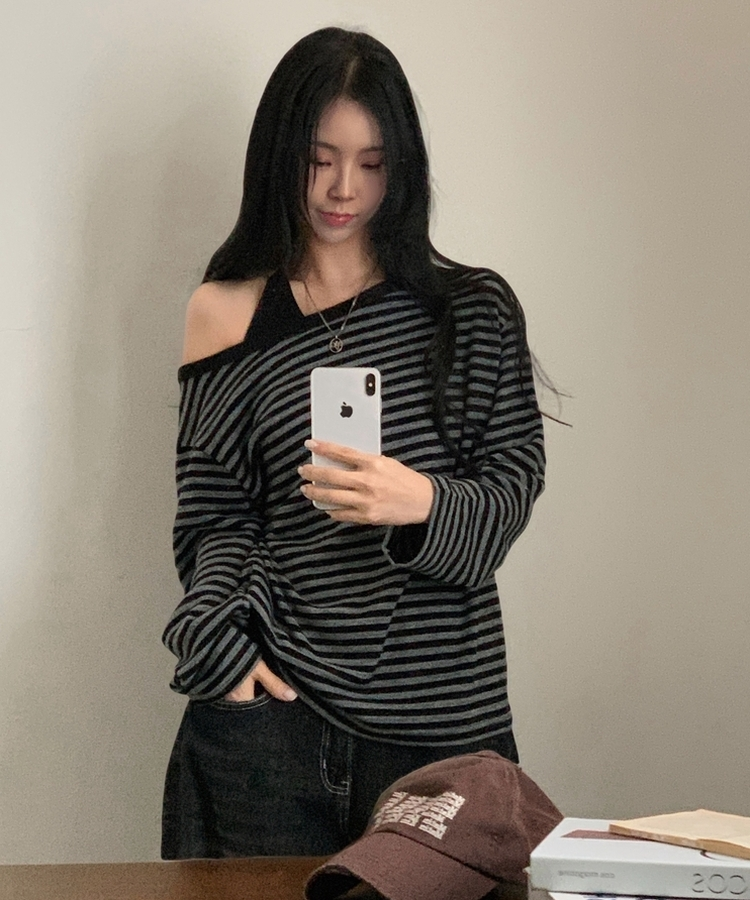 스트라이프 원오프 긴팔티셔츠 맨투맨 4color 블랙