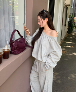 【SET】オフショルダートップス＋トレーニングパンツ GREY