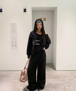 【SET】オフショルダートップス＋トレーニングパンツ BLACK