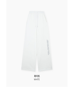 【SET】オフショルダートップス＋トレーニングパンツ