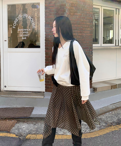 Vネックトレーナー WHITE