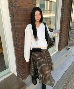 Vネックトレーナー WHITE