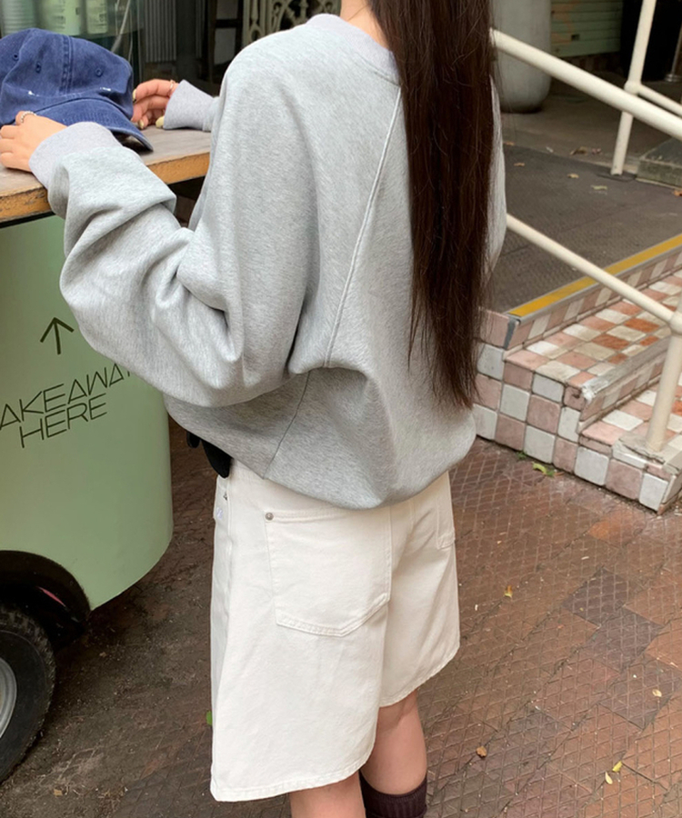 Vネックトレーナー GREY