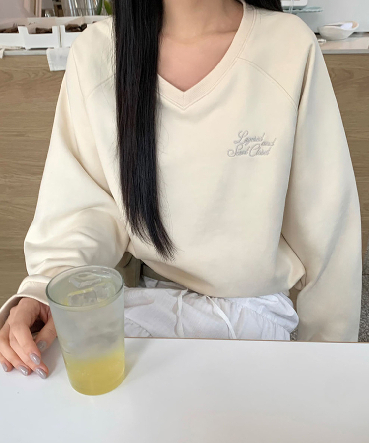 Vネックトレーナー CREAM