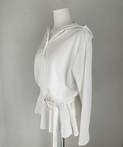 フードベルト長袖ワンピース