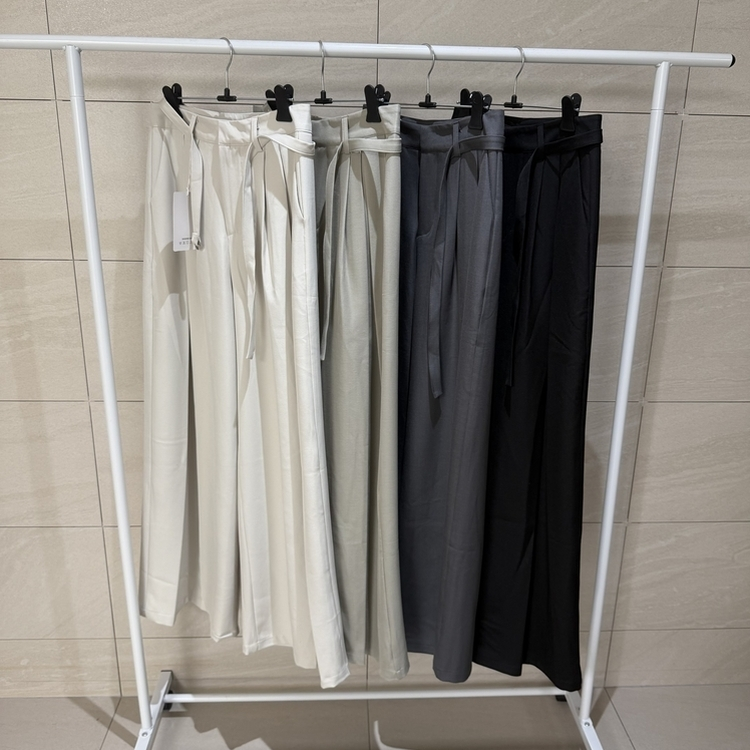 ピンテックワイドスラックス