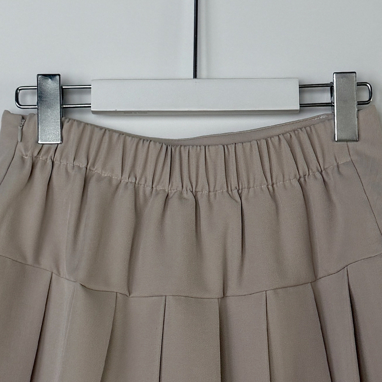 プリーツミニAラインスカート