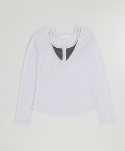 レイヤードVネックトップス