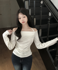 ストラップオフショルダー IVORY