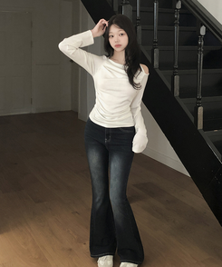 ストラップオフショルダー IVORY