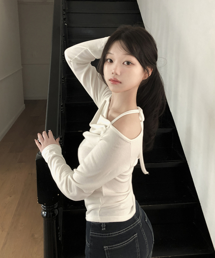 ストラップオフショルダー IVORY