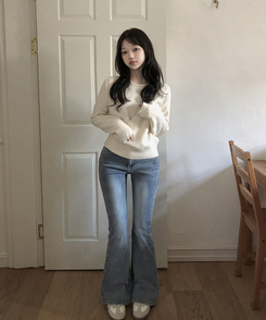 【丈別】ハイウエストブーツカットデニムパンツ LIGHT BLUE