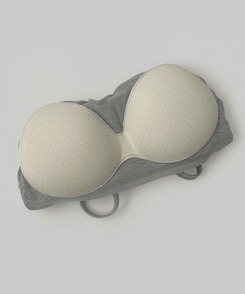 【カップ付き】ボタンストラップキャミソール