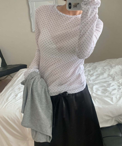 レイヤードットトップス＋無地半袖Tシャツ MELANGE