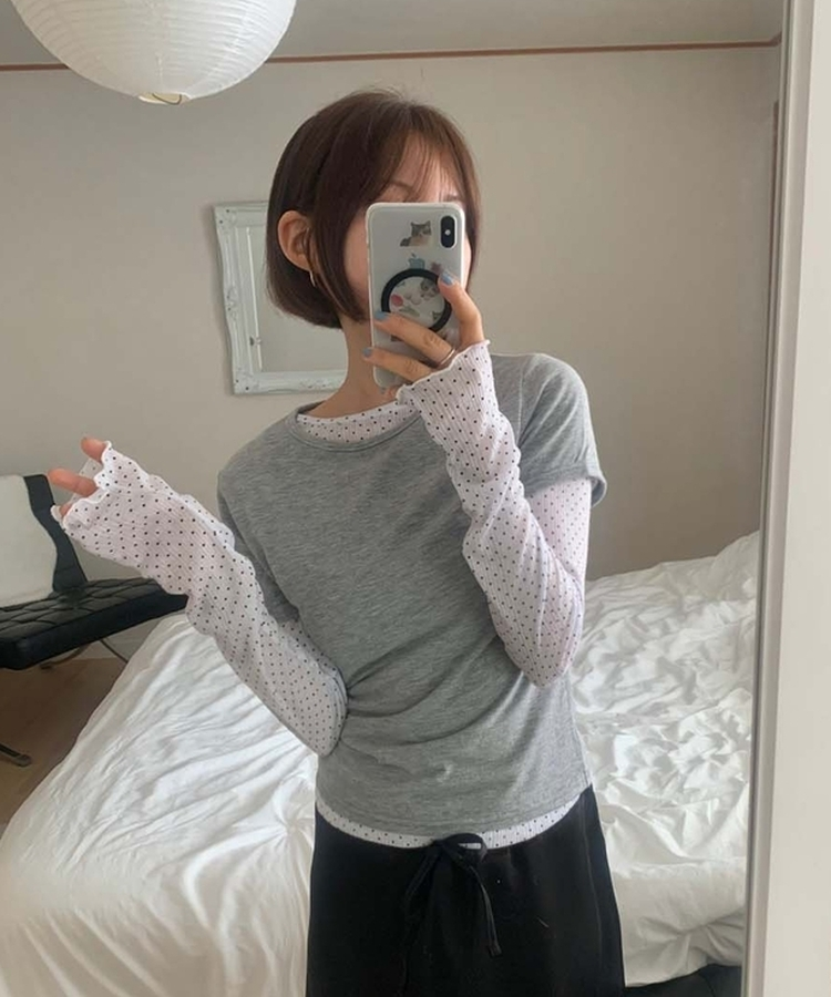 レイヤードットトップス＋無地半袖Tシャツ MELANGE