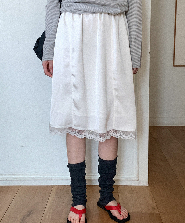 レースミディスカート IVORY