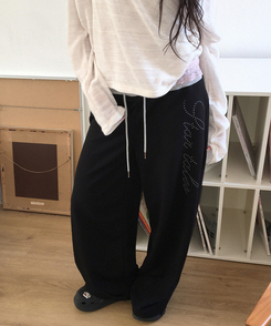 バイカラーレタリングトレーニングパンツ BLACK