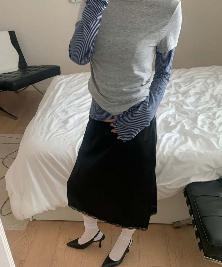 サテンレースミディスカート BLACK