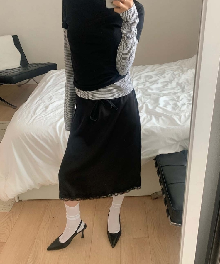 サテンレースミディスカート BLACK