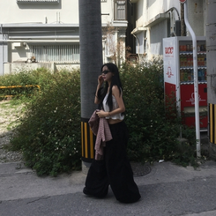 フレアクロップドキャミソール IVORY