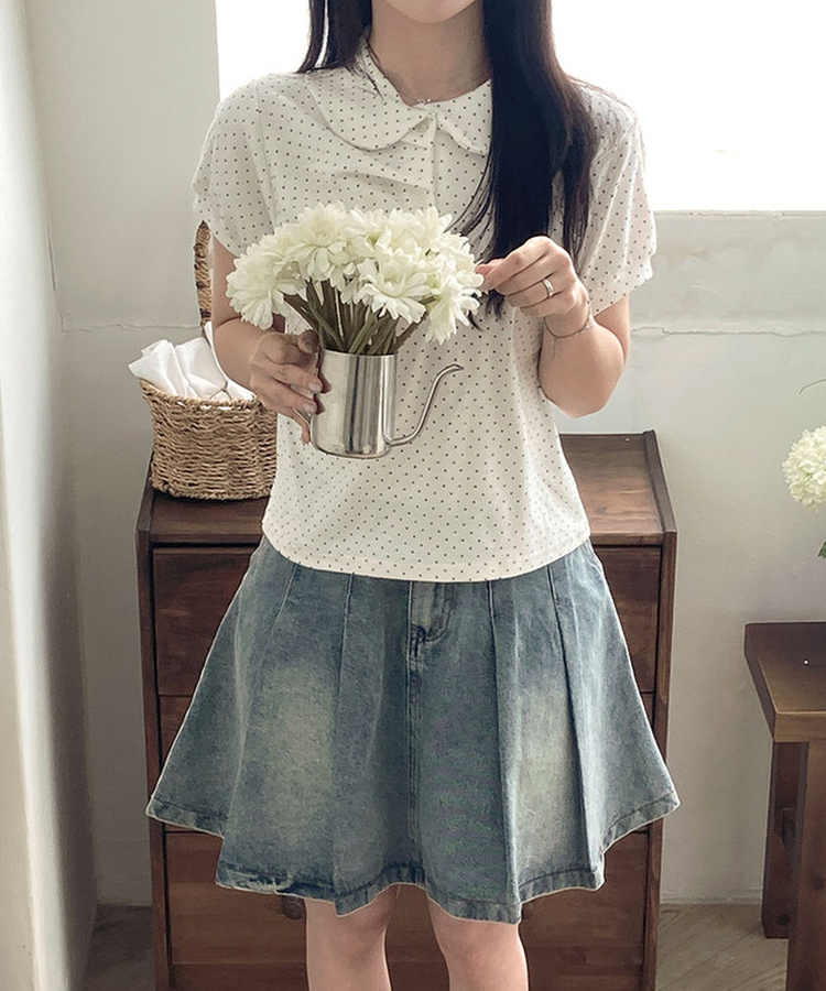 슈가 라운드 카라 도트 셔링 버튼 퍼프 반팔 티셔츠 봄신상 데이트룩 화이트