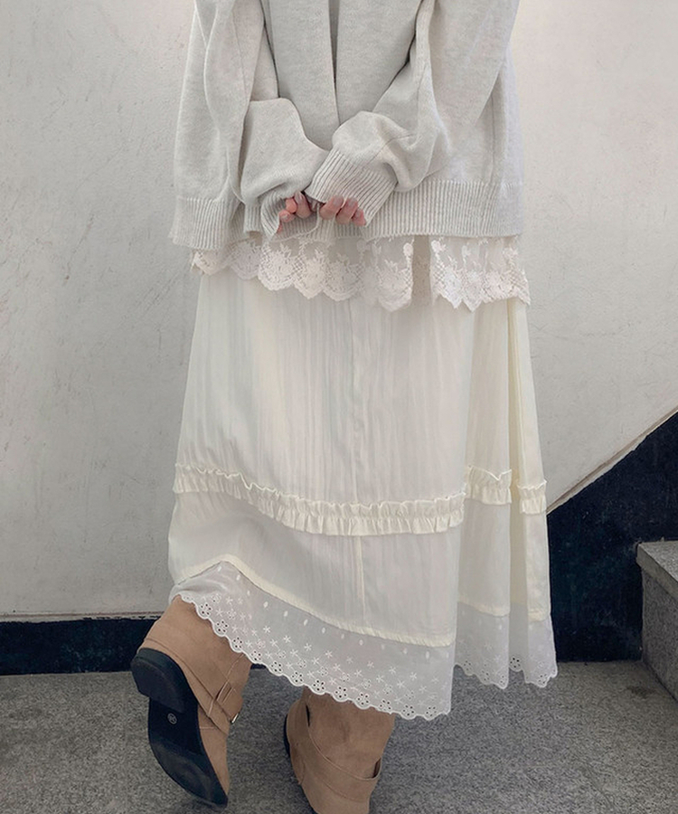 제크 프릴 레이스 밴딩 펀칭 롱 플레어 스커트 데이트룩 벚꽃룩 벚꽃 봄신상 베이지