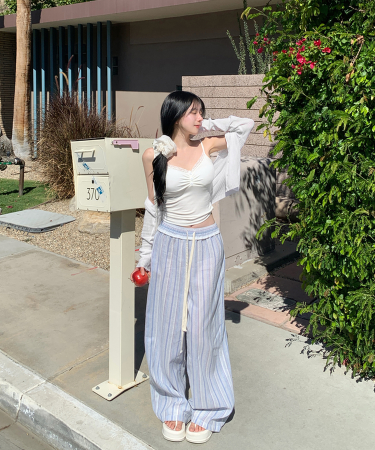 핀트 스트라이프 프릴 와이드 팬츠 레이스 밴딩 바지 끈조절 리본 롱팬츠 하체커버 하비추천 체형커버 데일리룩 봄신상봄팬츠 소라