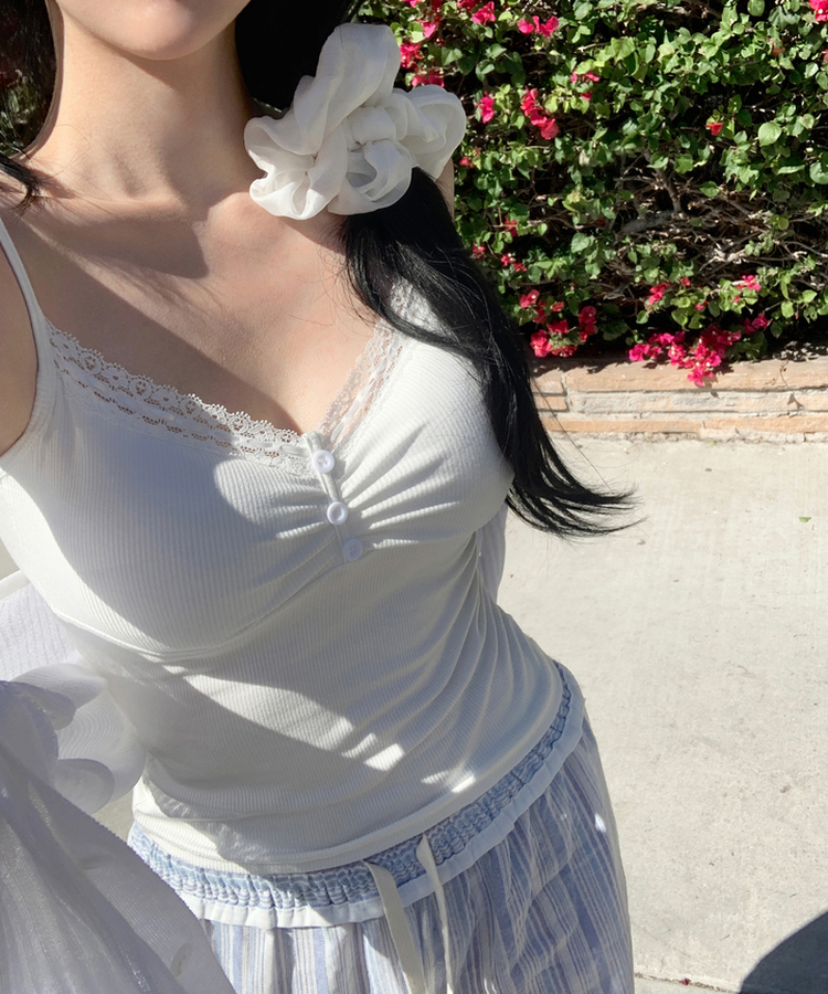 【カップ付き】ボタンレースキャミソール IVORY