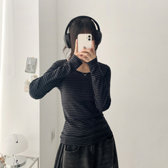 Uネックボーダーラウンド長袖Tシャツ CHARCOAL