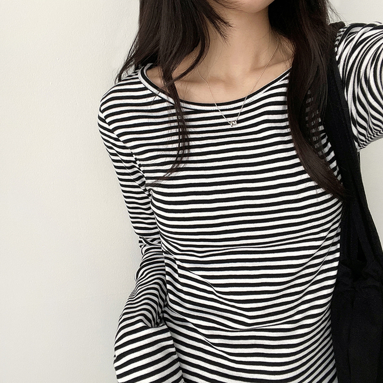 Uネックボーダーラウンド長袖Tシャツ BLACK