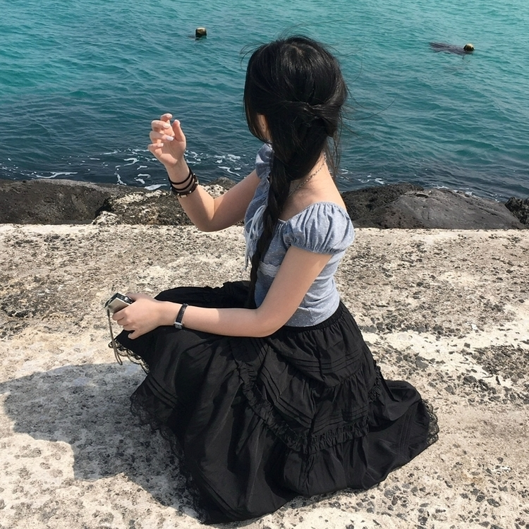 오프숄더 리본 도트 세미크롭 나시 반팔티셔츠 여름 키치 그레이