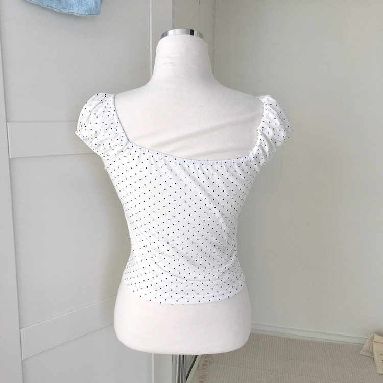 오프숄더 리본 도트 세미크롭 나시 반팔티셔츠 여름 키치