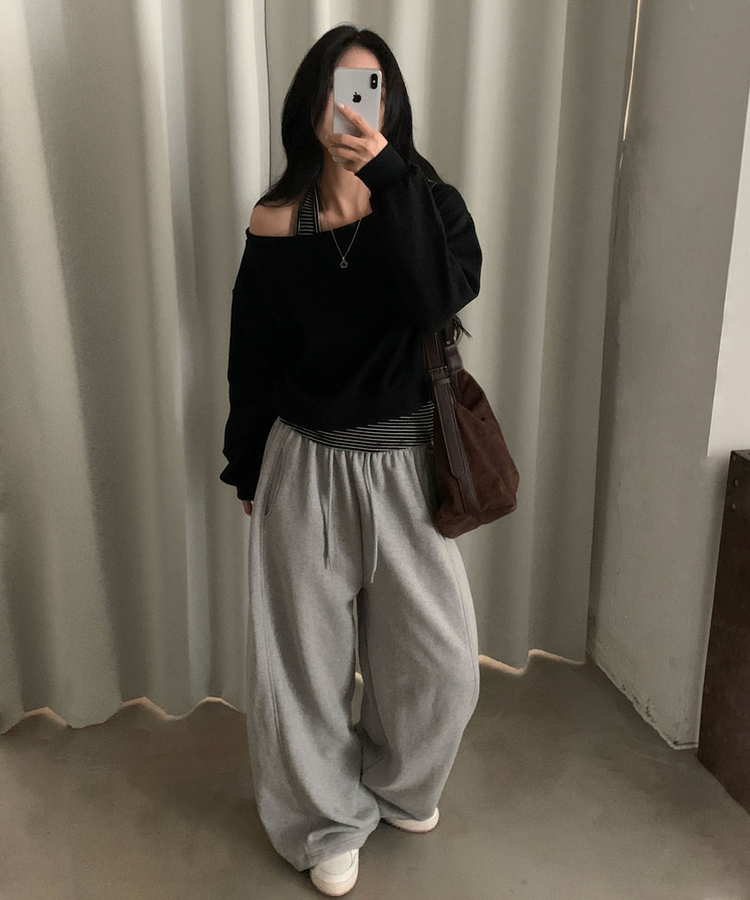 【SET】ストライプホルターキャミソール ワンショルダートレーナー BLACK