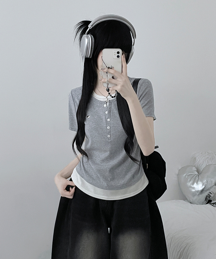 베리와펜버튼배색나시레이어드셔링반팔티 회색