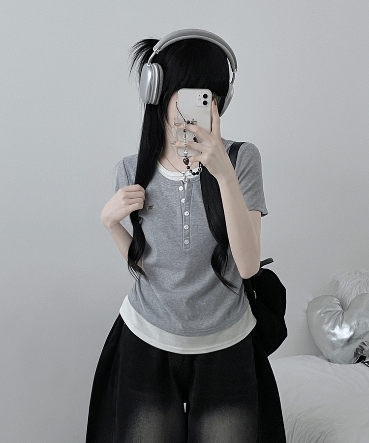 베리와펜버튼배색나시레이어드셔링반팔티 회색