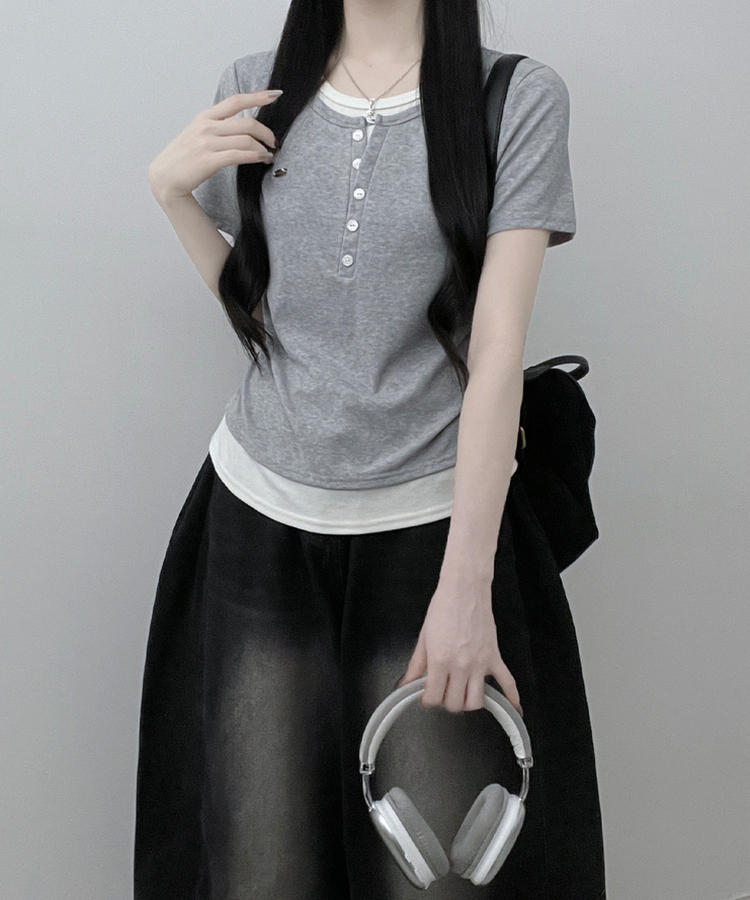 베리와펜버튼배색나시레이어드셔링반팔티 회색