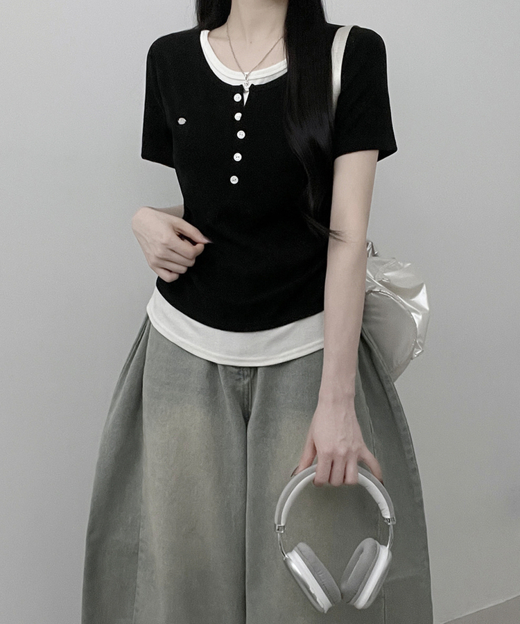 베리와펜버튼배색나시레이어드셔링반팔티 검정